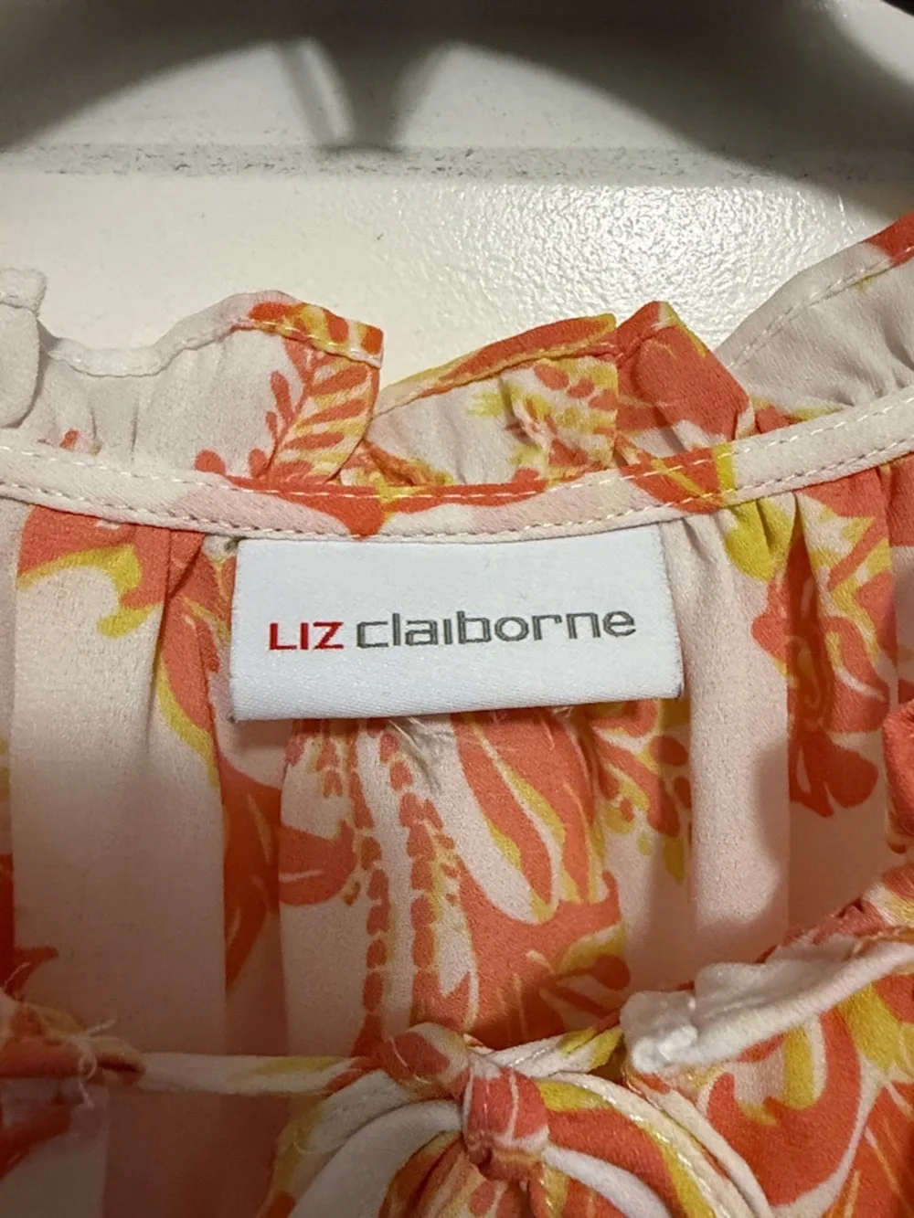 Lot of 5 super cute 2X tops!  No size tags. - Picture 11 of 15